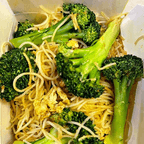 Best Gluten Free Singapore Rice Noodles with Broccoli in Alexandria, VA