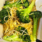 Best Broccoli Singapore Rice Noodles W.Mild Curry in Alexandria, VA